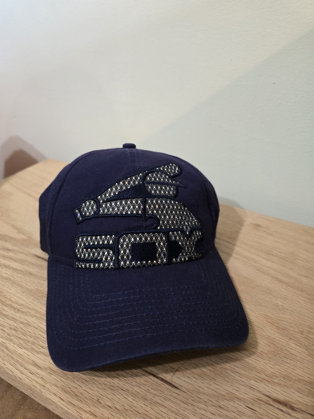 Womens Chicago White Sox Adjustable Hat